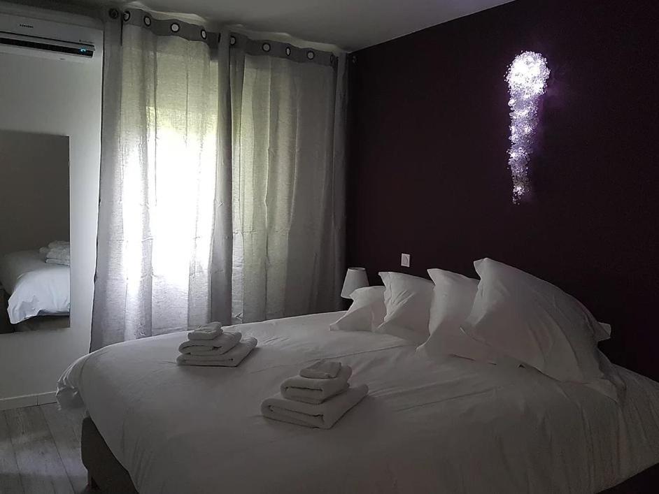La Maison Des Marronniers Bed & Breakfast Uzès Rom bilde