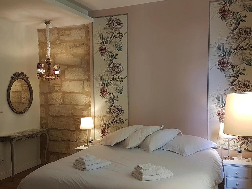 La Maison Des Marronniers Bed & Breakfast Uzès Rom bilde