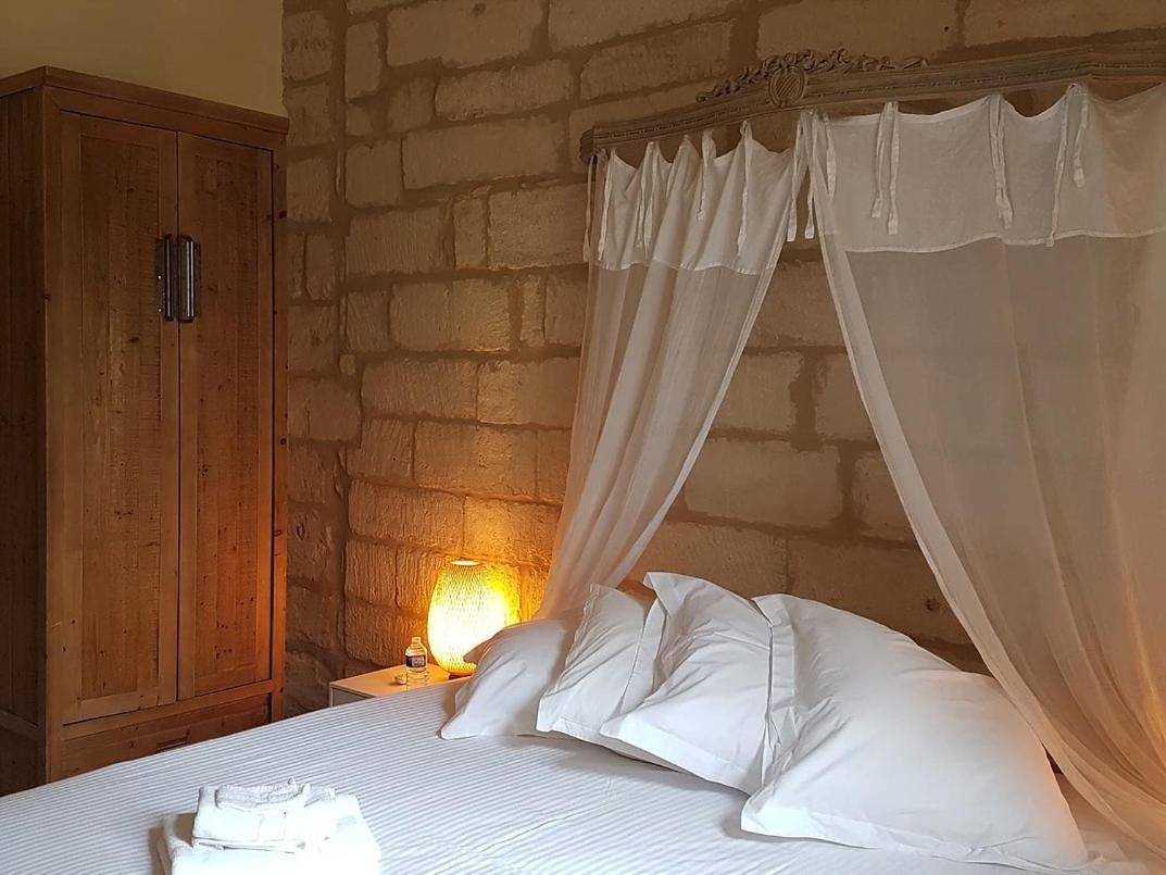 La Maison Des Marronniers Bed & Breakfast Uzès Rom bilde